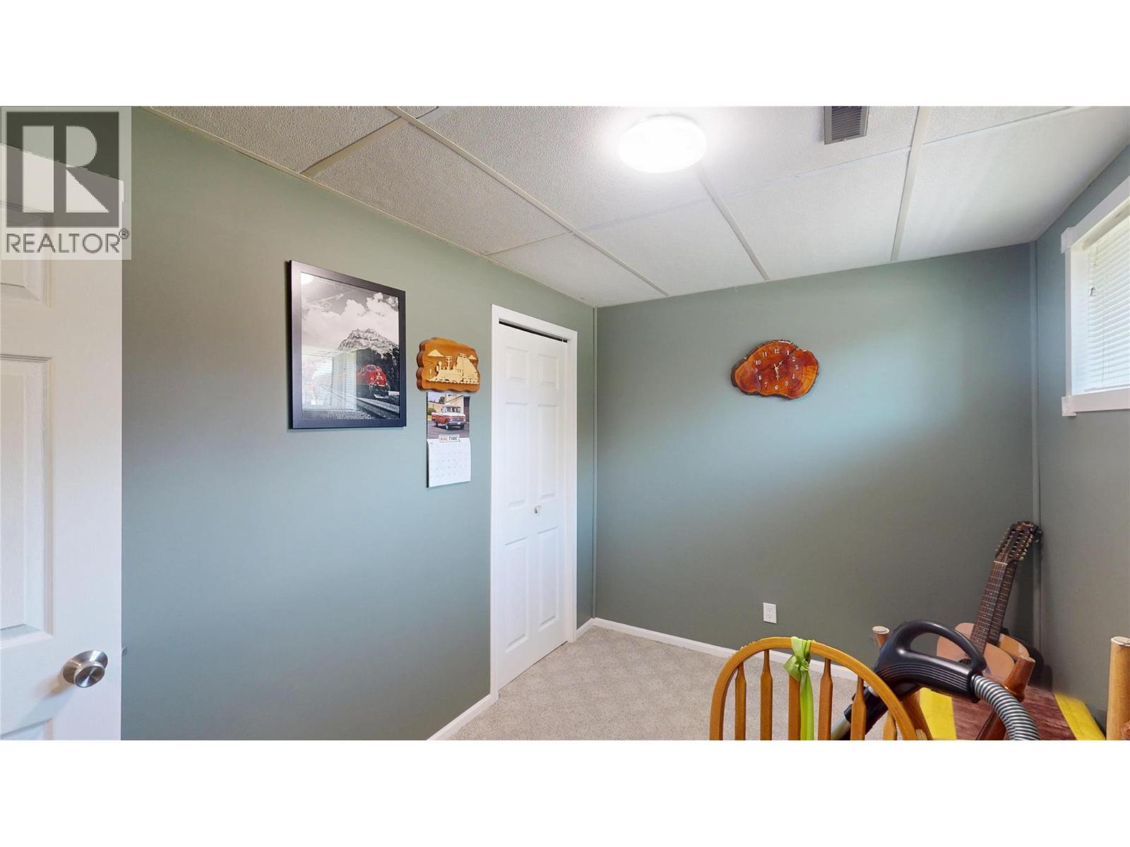 2724 2B Street S - 30