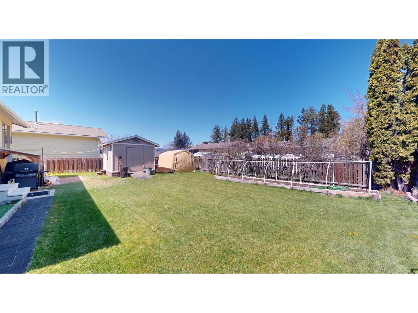 2724 2B Street S - 36