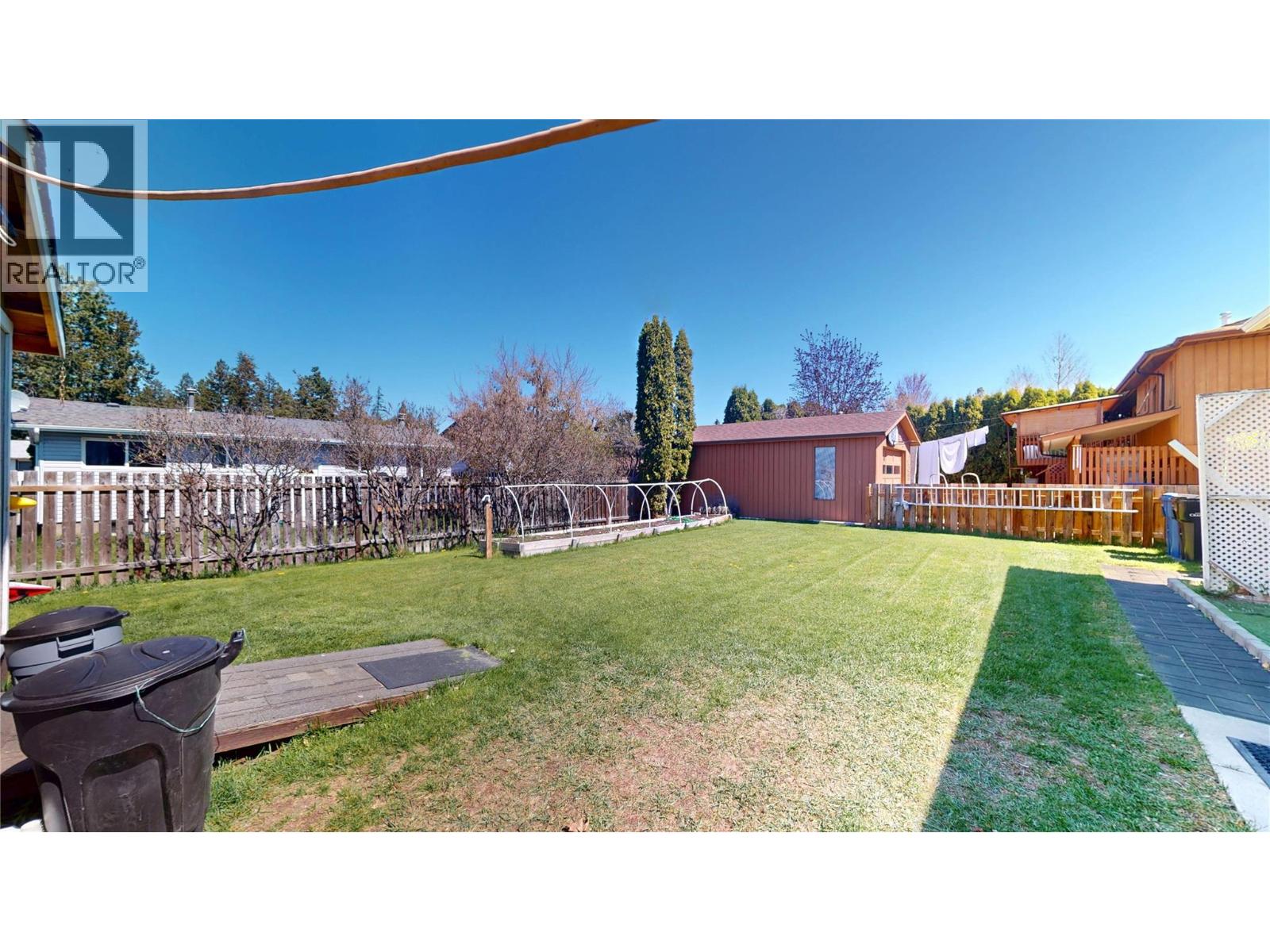 2724 2B Street S - 37