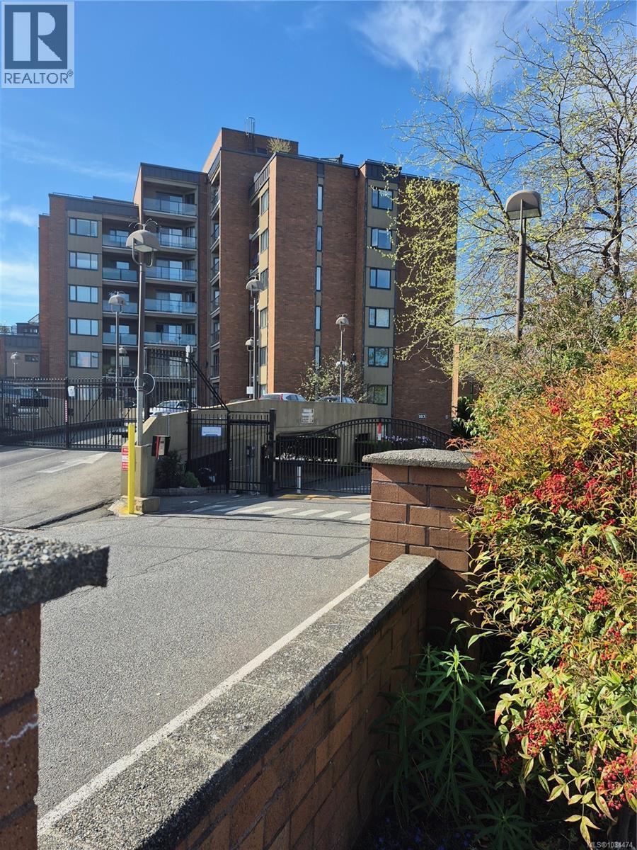 305 103 Gorge Road East, Victoria