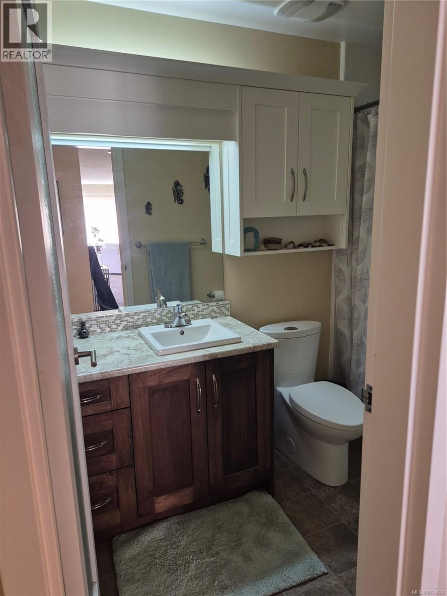 #305 103 Gorge Rd E - 13
