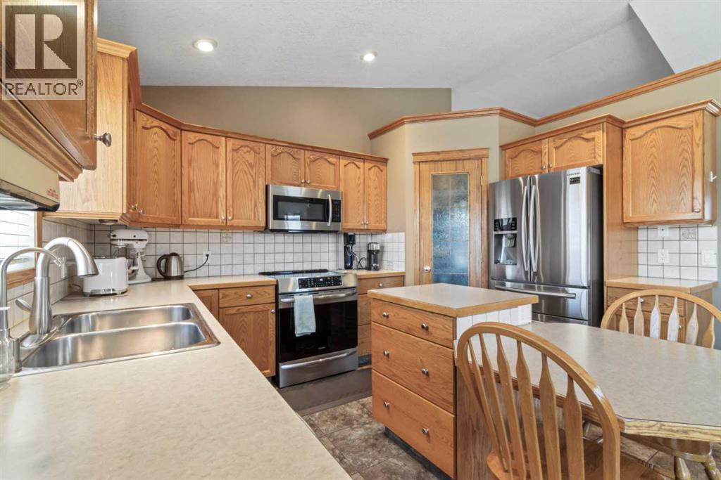 65 Canoe Circle SW - 12