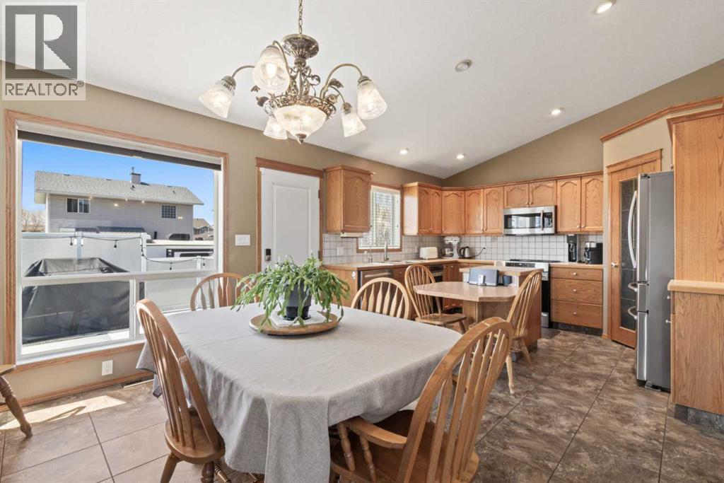 65 Canoe Circle SW - 8