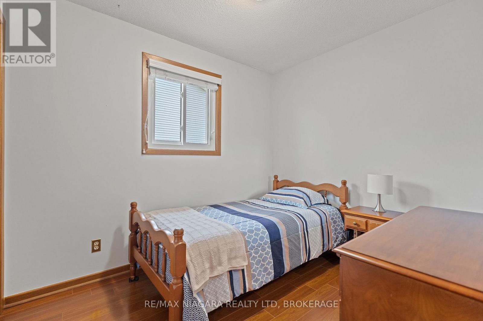 13 CORNWELL CIRCLE - 17