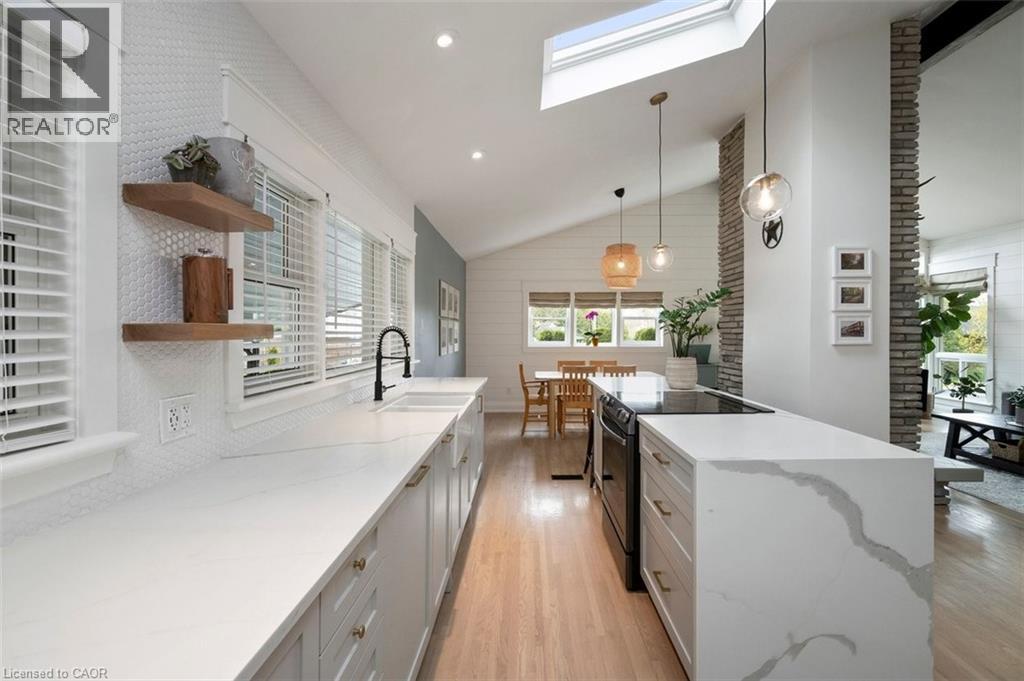 137 YORK Road, Dundas, Ontario, L9H1L9 — Photo 10