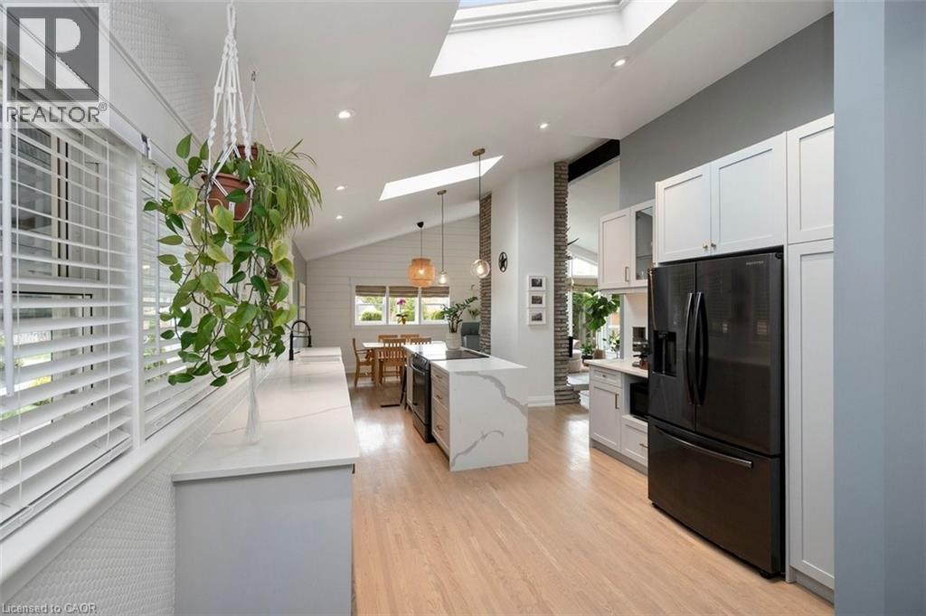 137 YORK Road, Dundas, Ontario, L9H1L9 — Photo 9