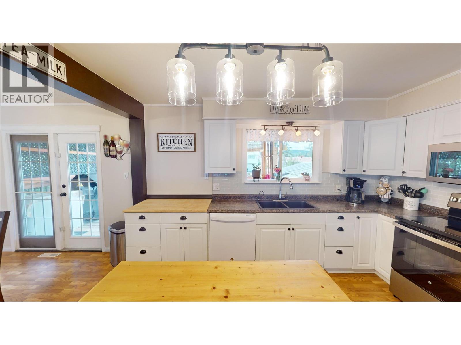2617 2nd Street S - 35