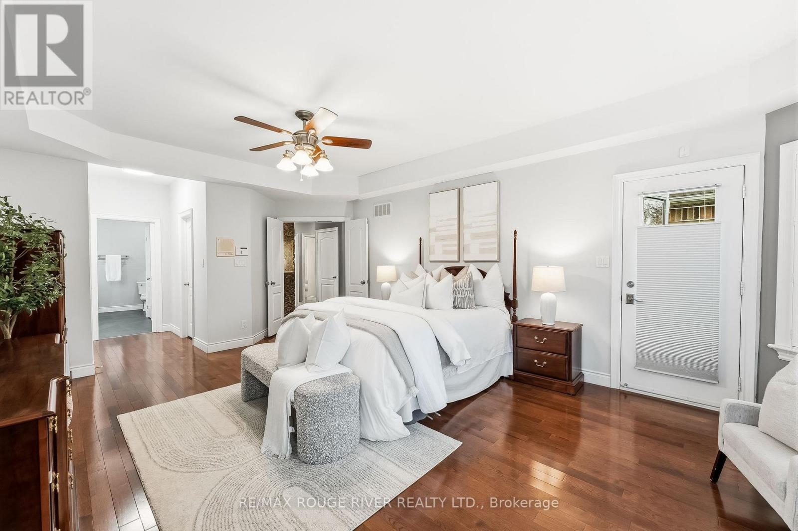 30 HANOVER COURT - 21