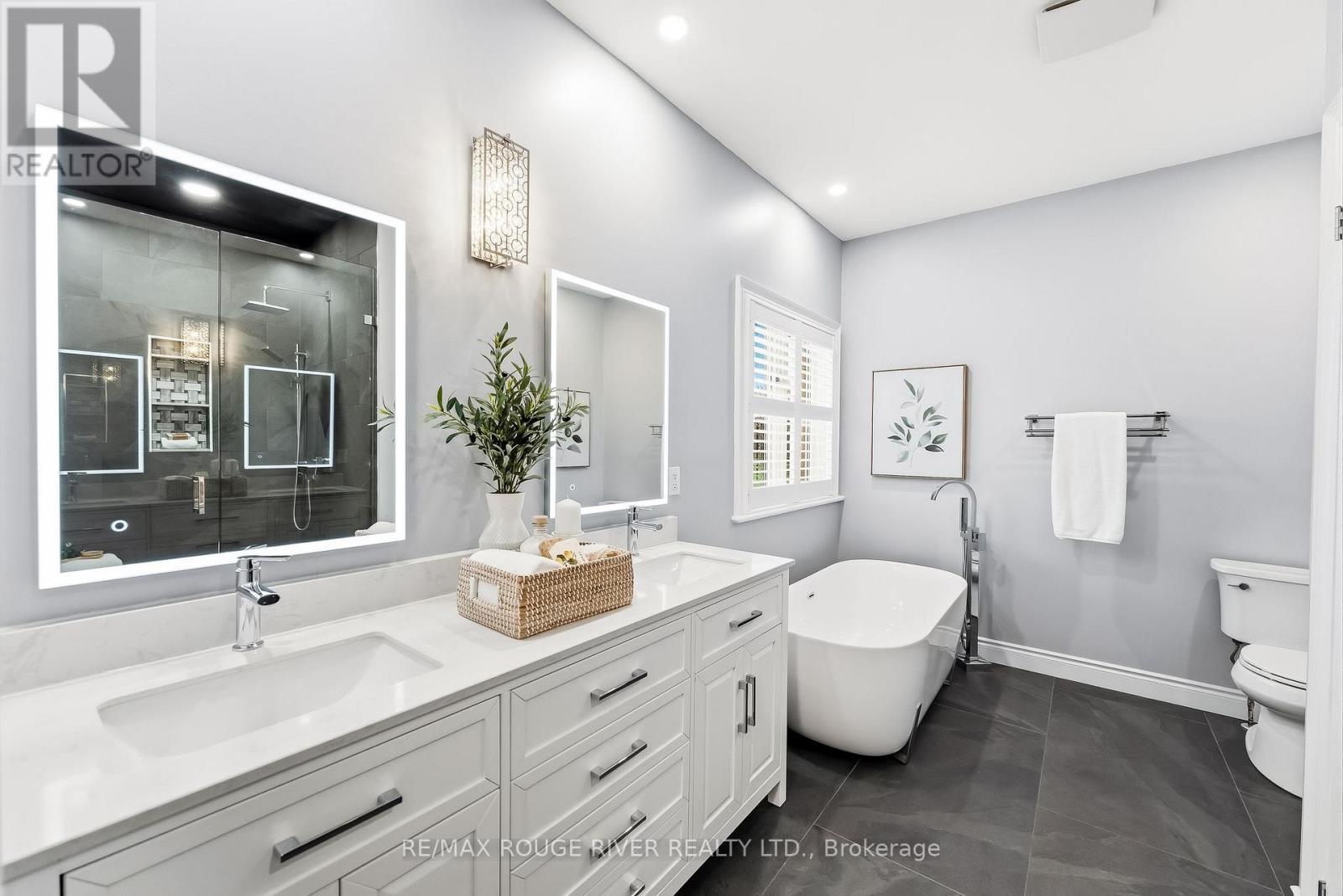 30 HANOVER COURT - 22