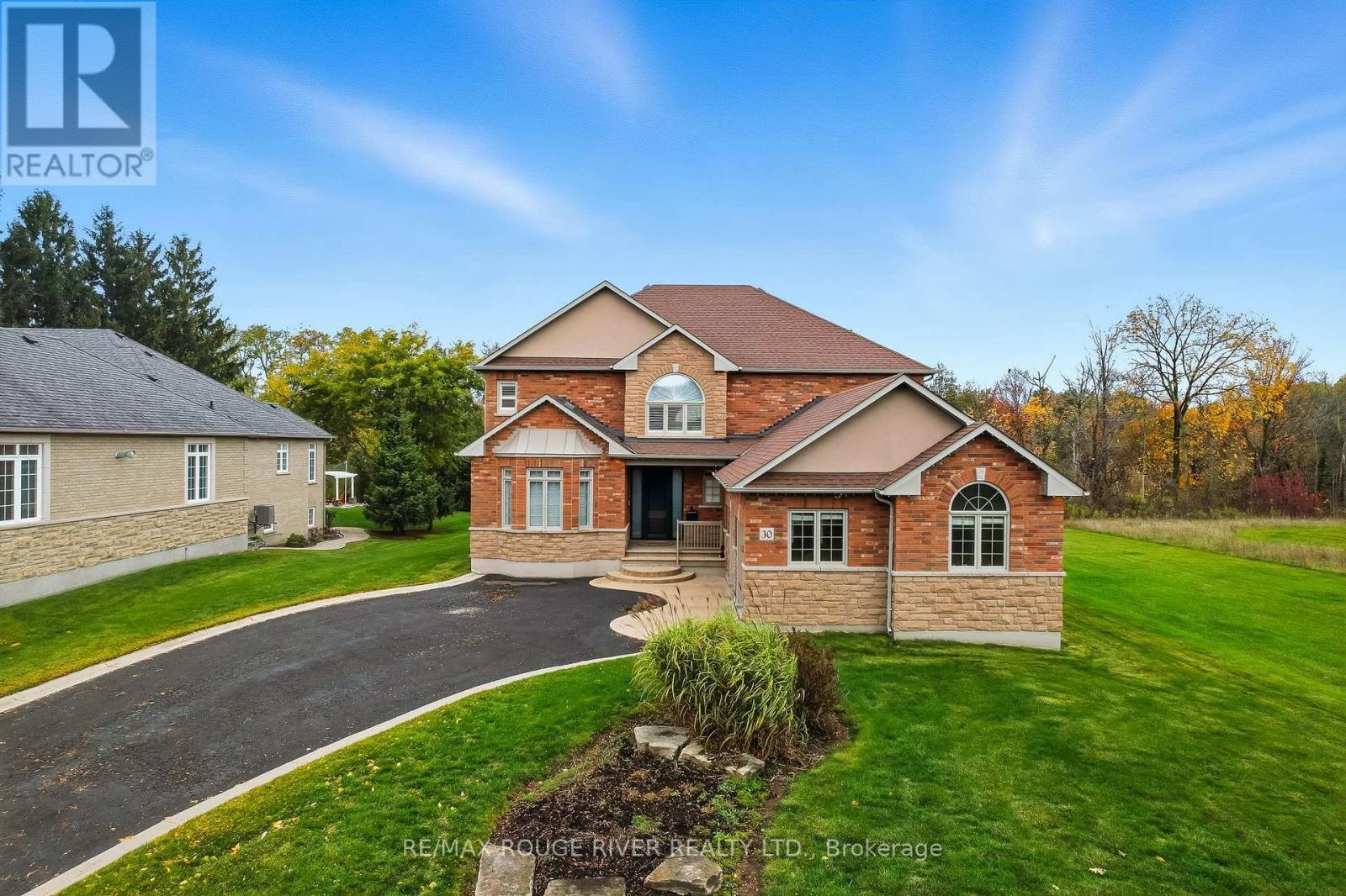 30 HANOVER COURT - 4