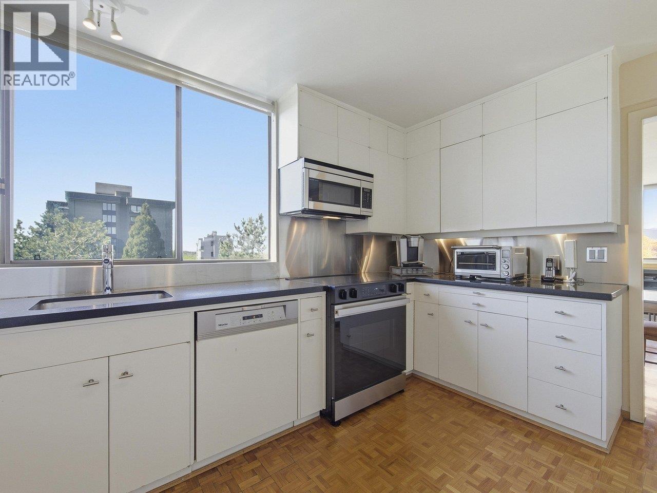 900 1685 W 14TH AVENUE, Vancouver