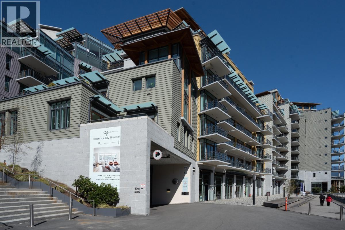 406 6707 NELSON AVENUE, West Vancouver
