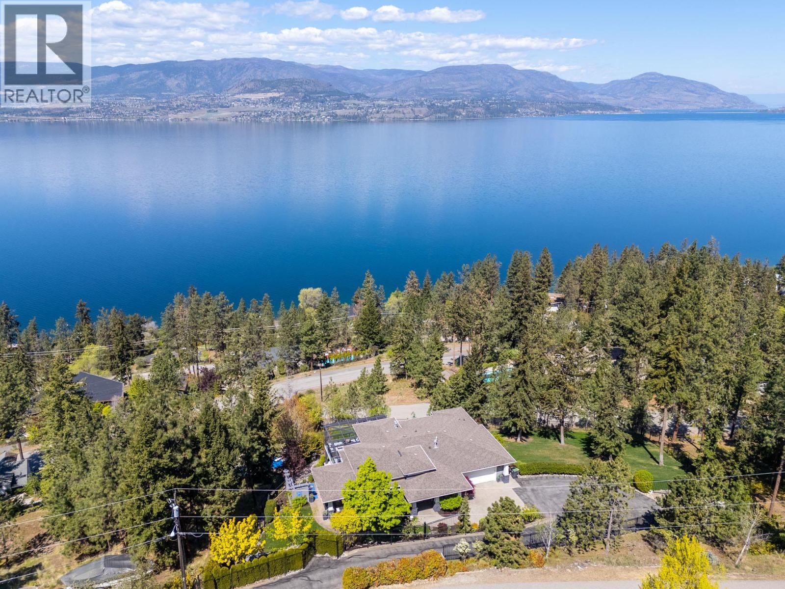 421 Edgemont Court, Kelowna