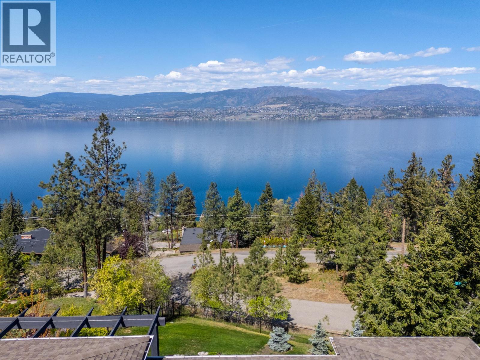 421 Edgemont Court - 60