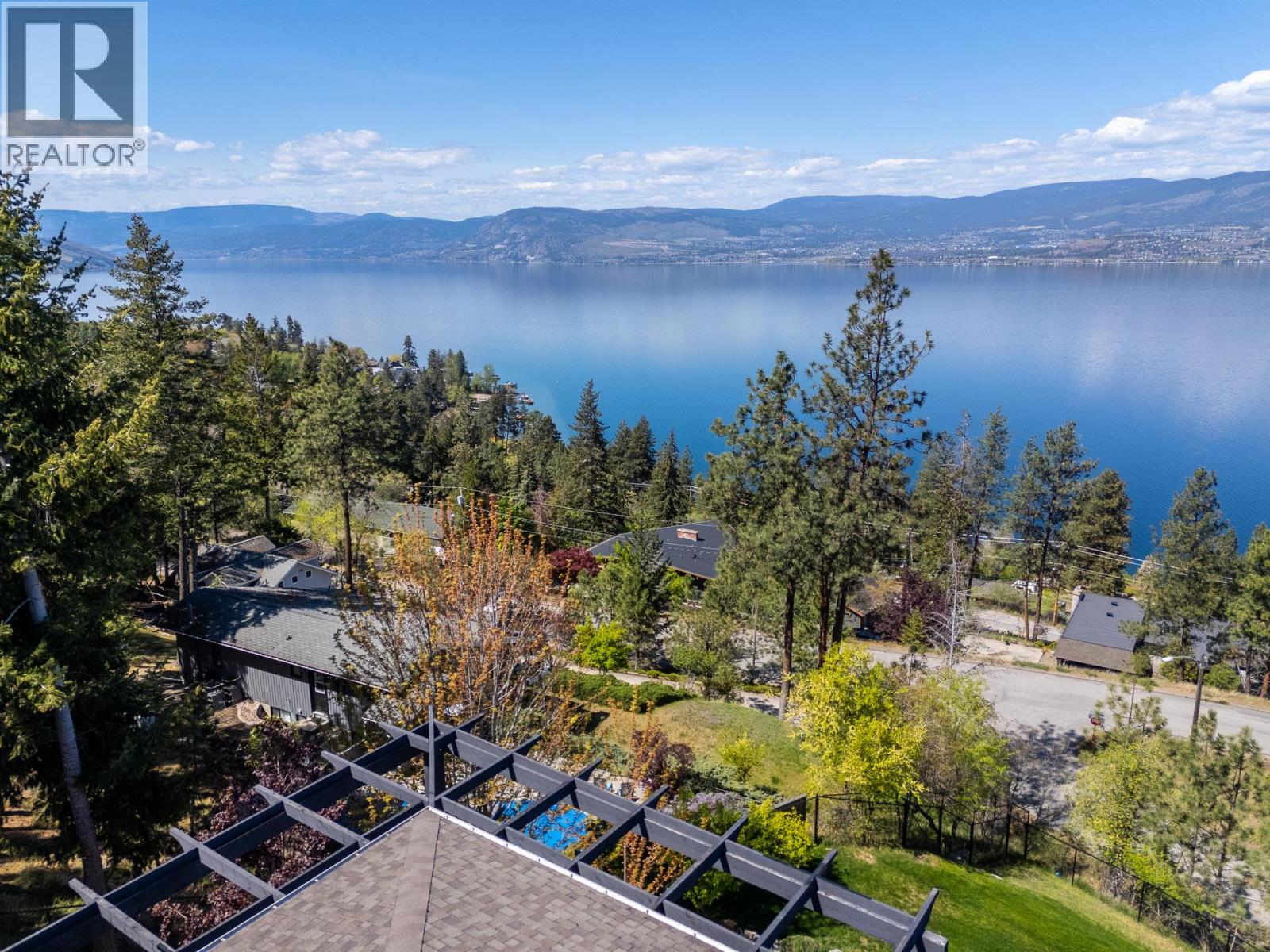 421 Edgemont Court, Kelowna