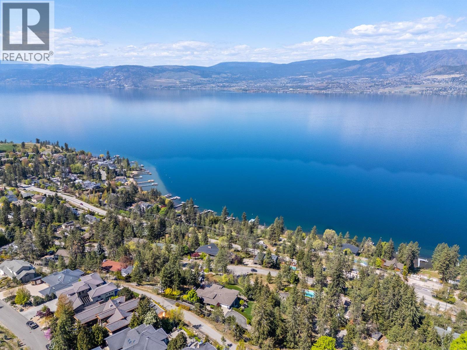 421 Edgemont Court - 64