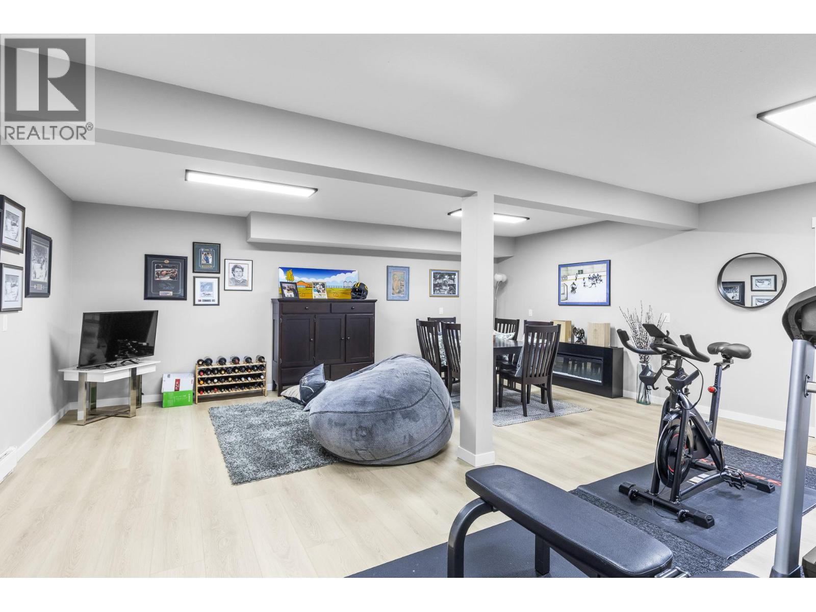 421 Edgemont Court - 80