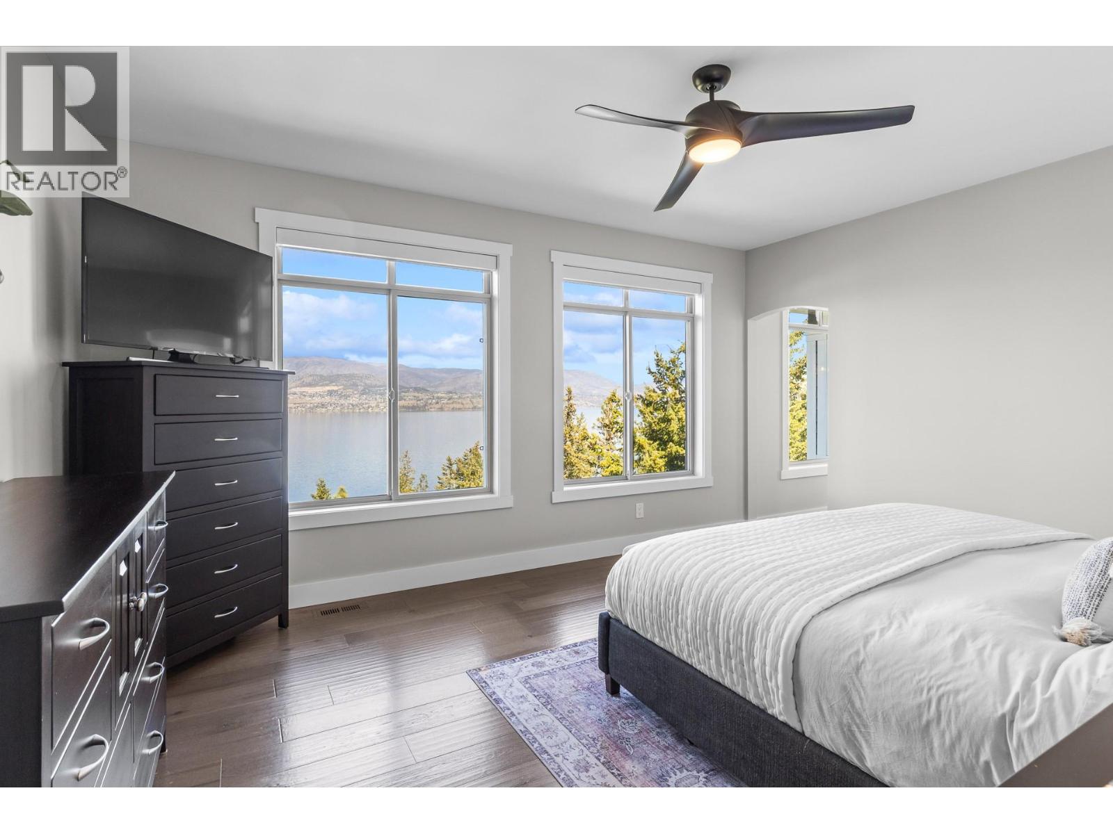 421 Edgemont Court - 31