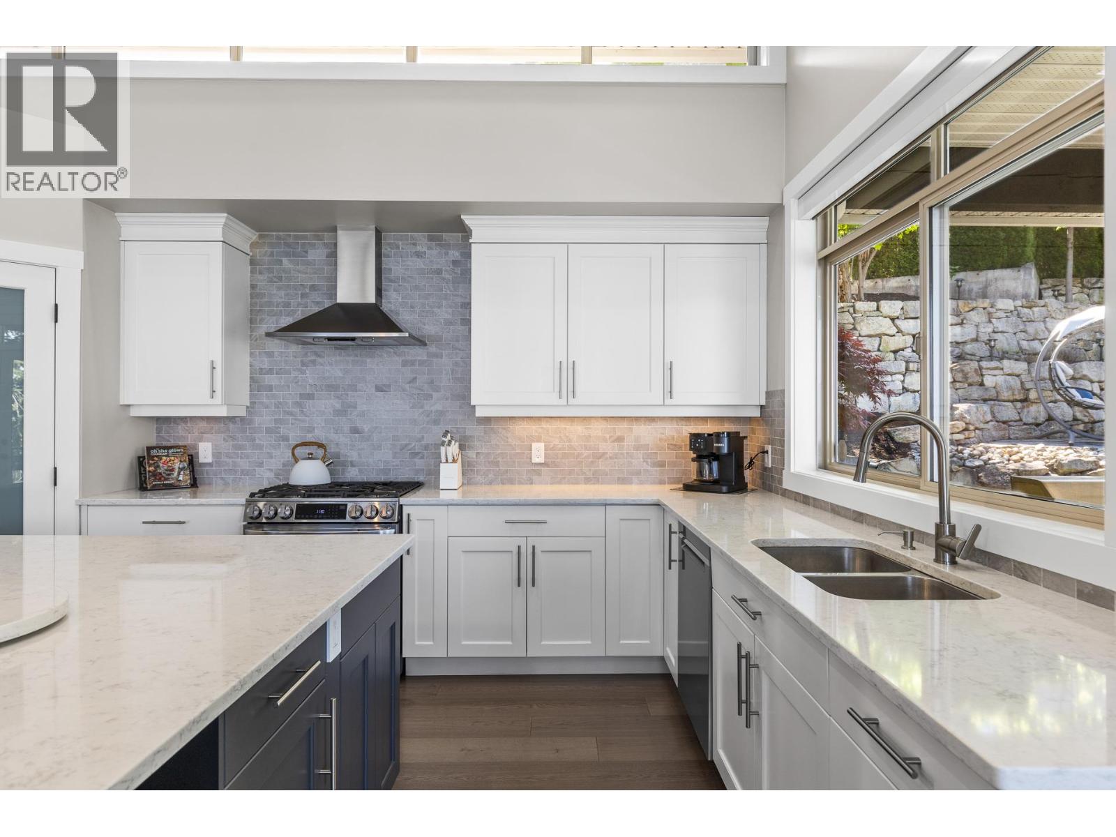 421 Edgemont Court, Kelowna