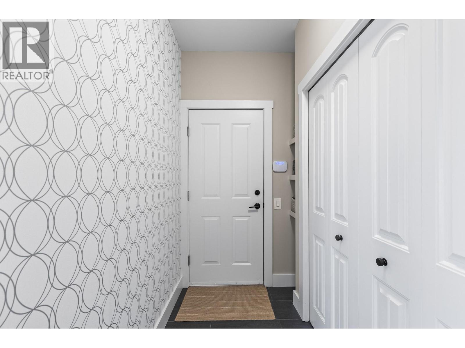 421 Edgemont Court, Kelowna