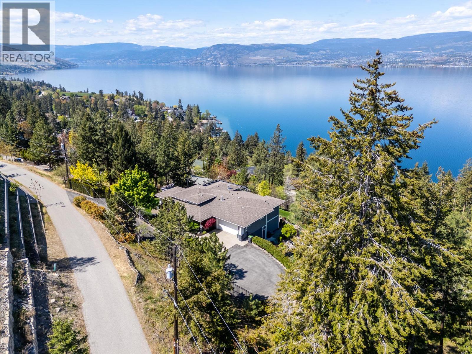 421 Edgemont Court - 54