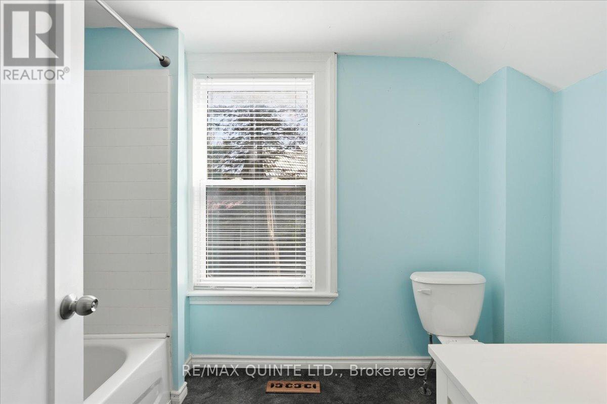 171 STATION STREET - 29