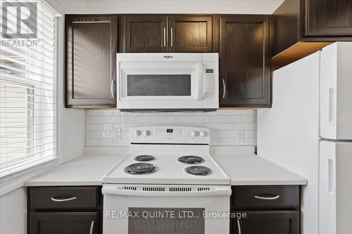 171 STATION STREET - 8