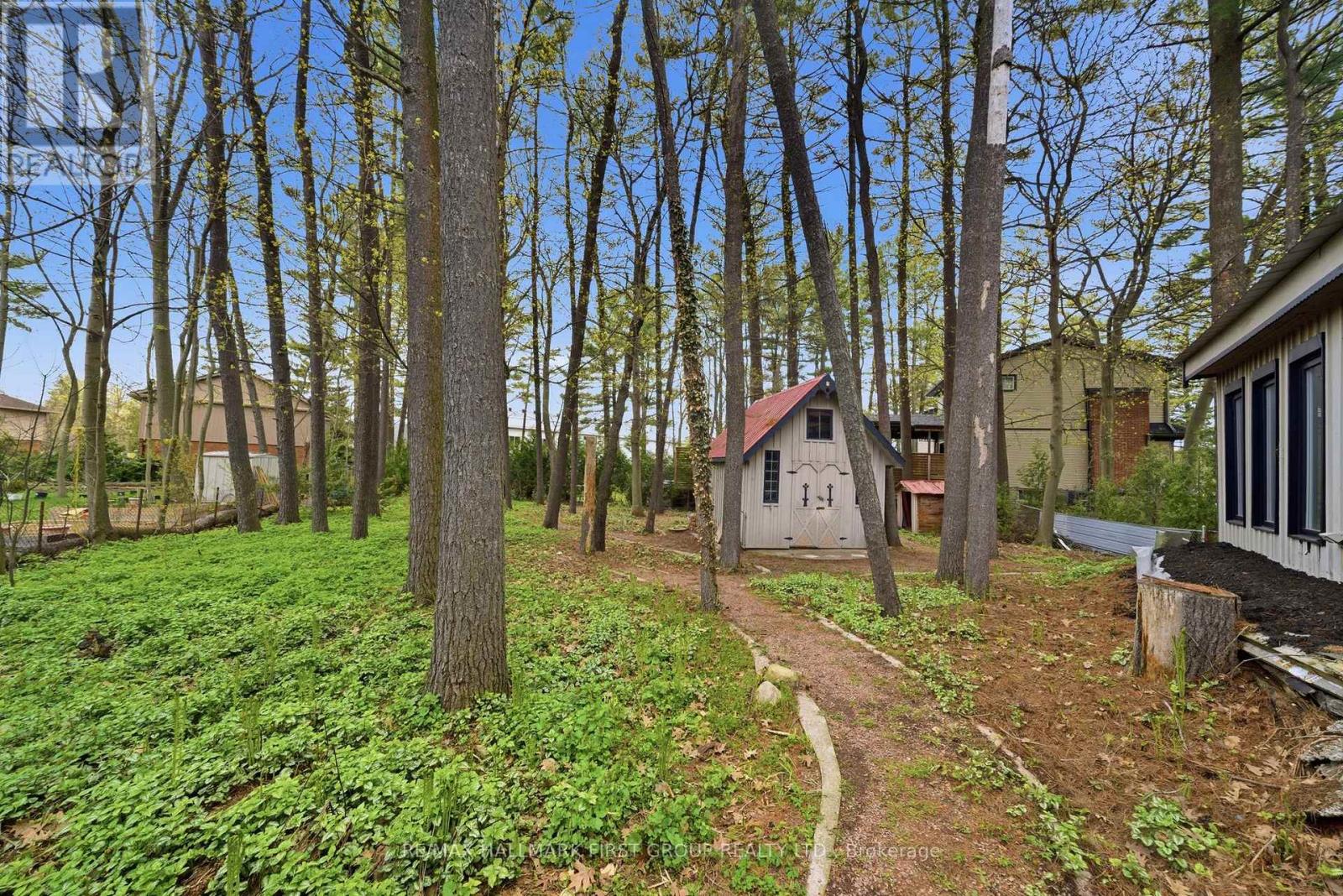 41 FREEMAN DRIVE - 42