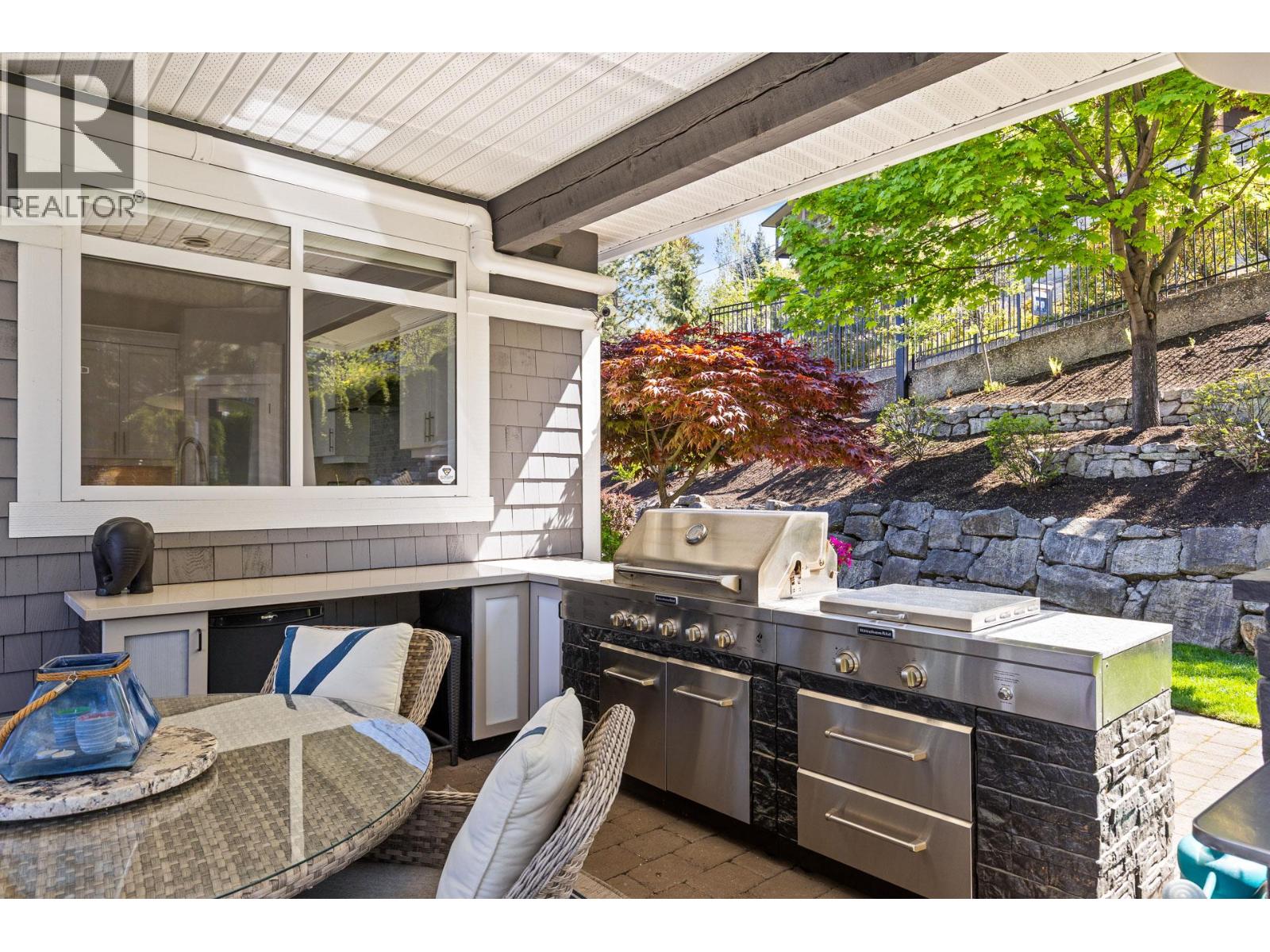 421 Edgemont Court - 70
