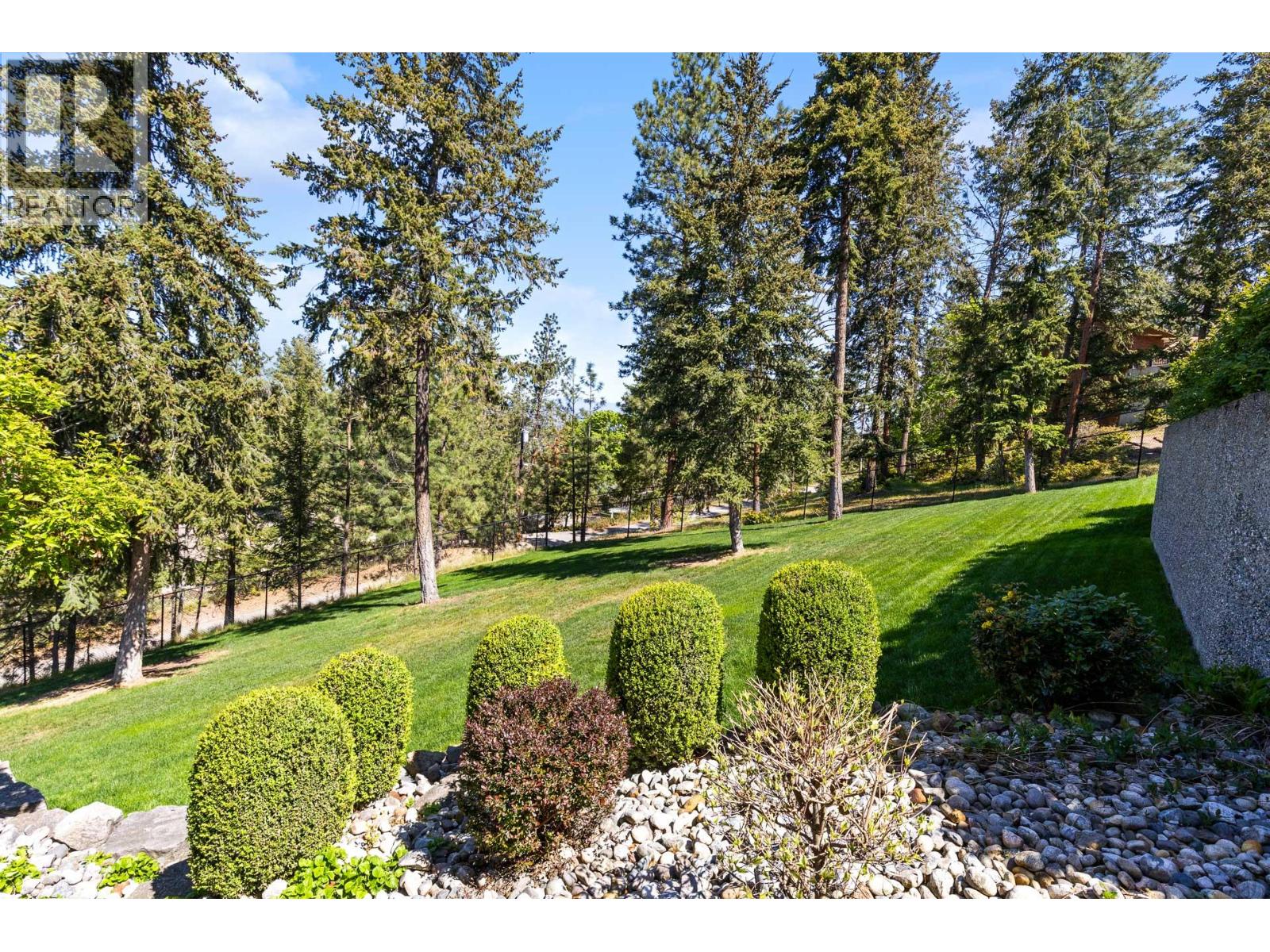 421 Edgemont Court, Kelowna