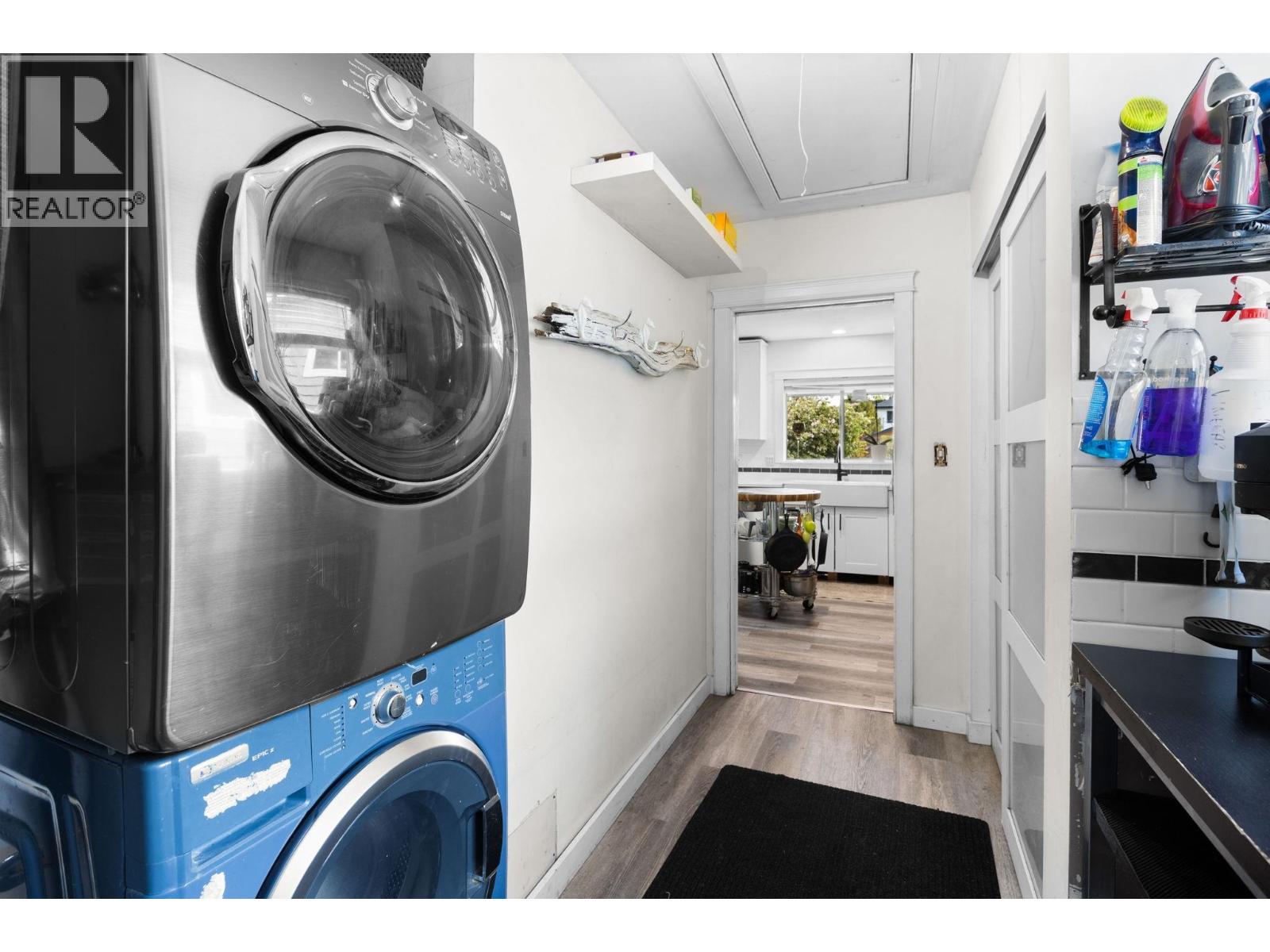 2 Bed, 1 Bath House for Sale in Delta – 177 66 STREET, Delta - Image 15