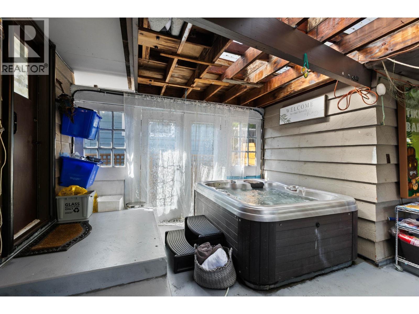 2 Bed, 1 Bath House for Sale in Delta – 177 66 STREET, Delta - Image 21