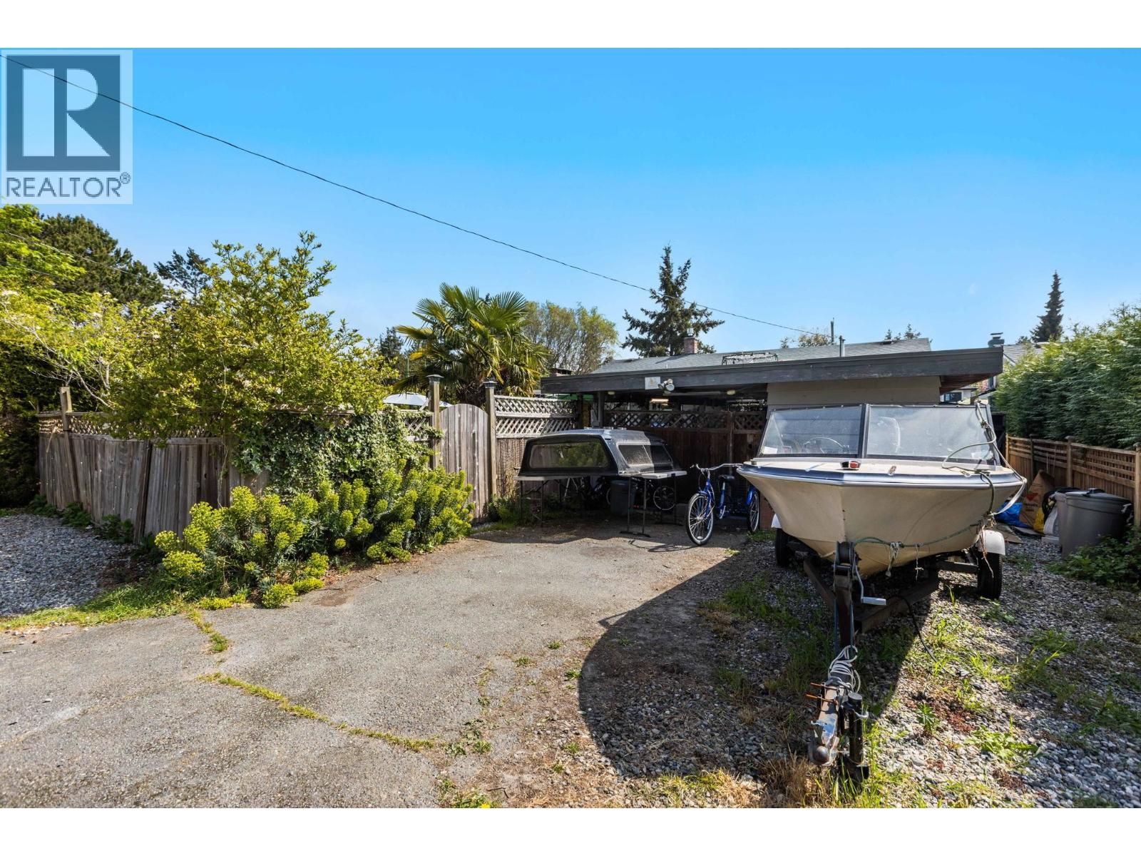 2 Bed, 1 Bath House for Sale in Delta – 177 66 STREET, Delta - Image 22