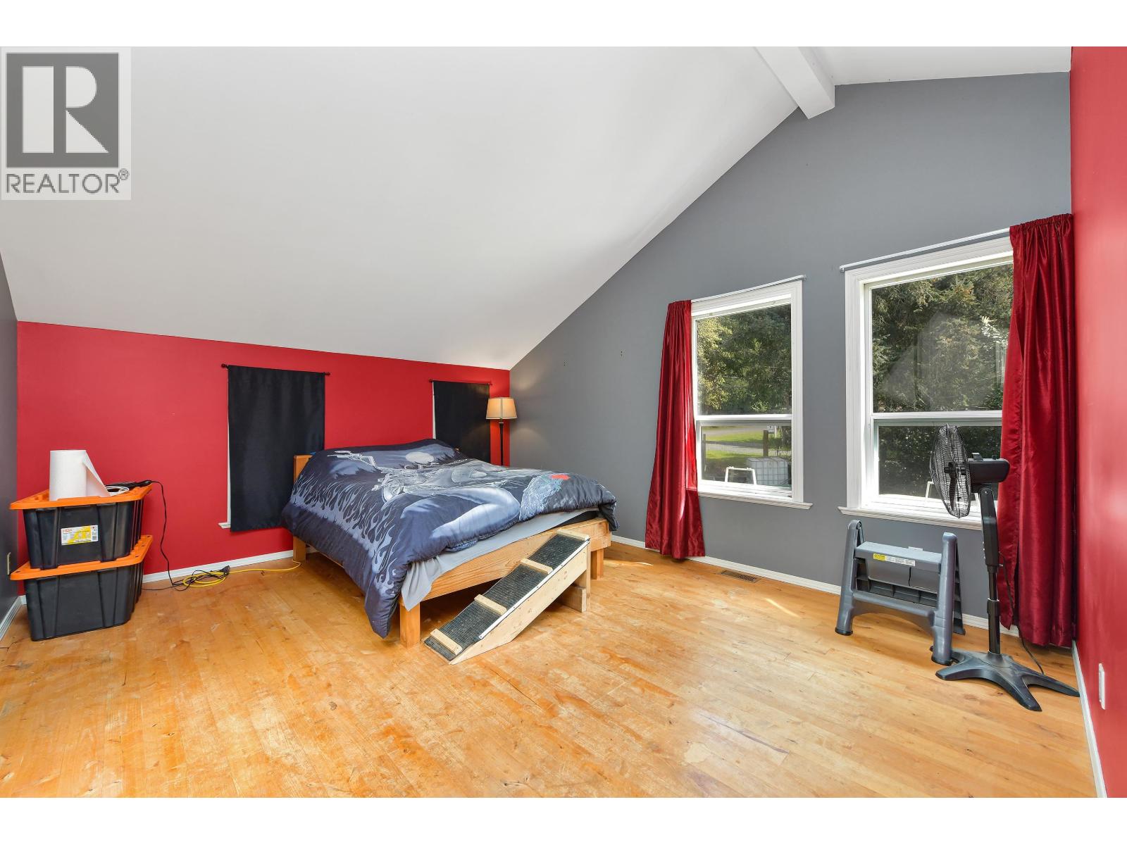 412 WOOD DALE DRIVE, Mayne Island