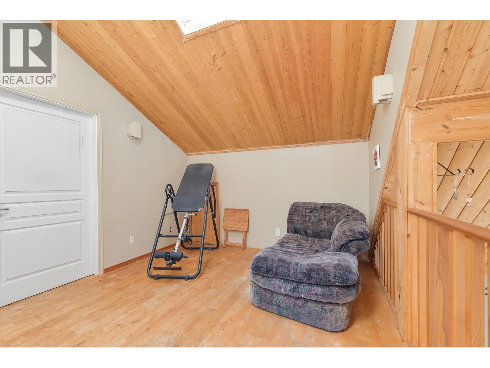 412 WOOD DALE DRIVE, Mayne Island