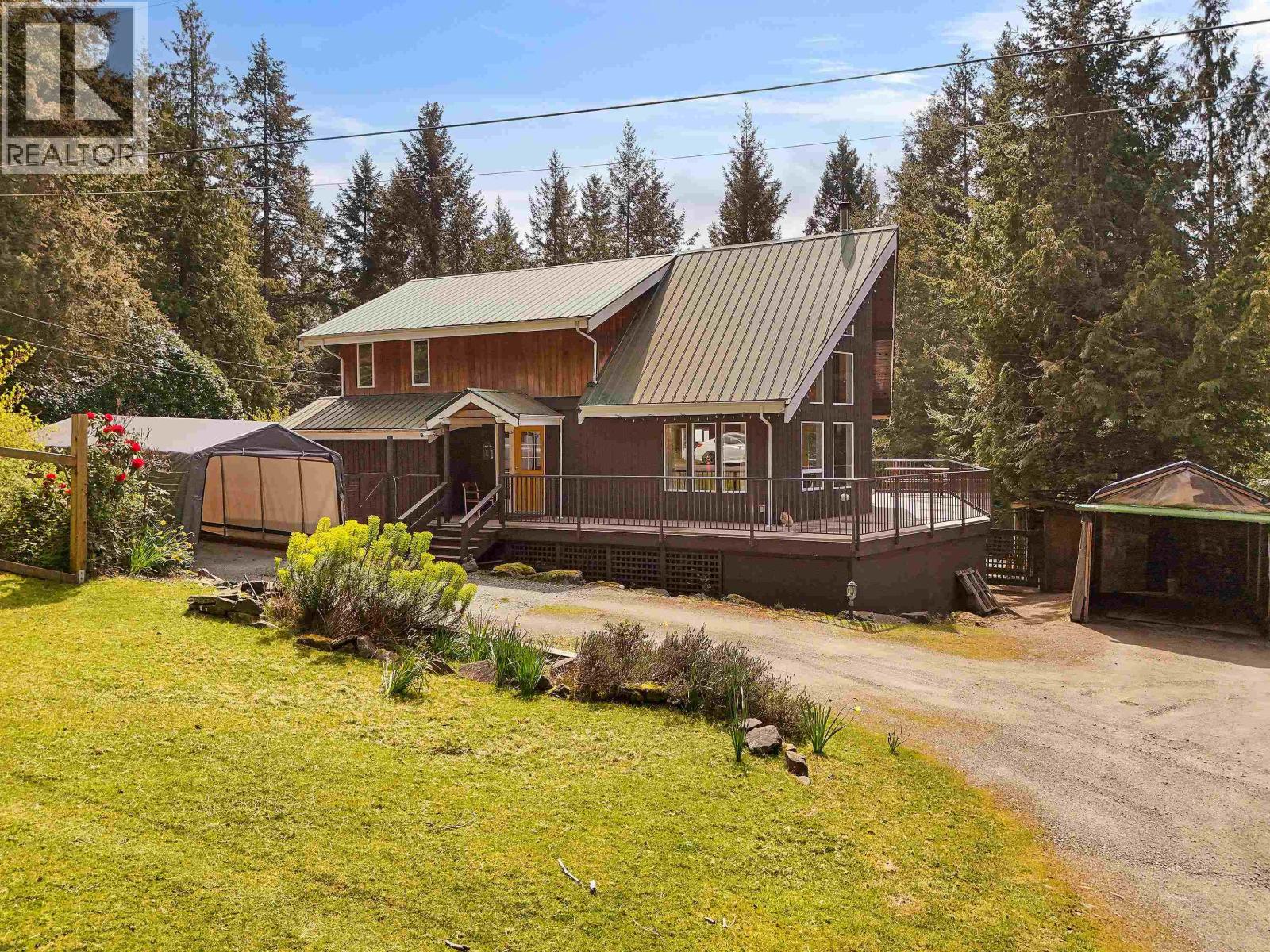 412 WOOD DALE DRIVE, Mayne Island
