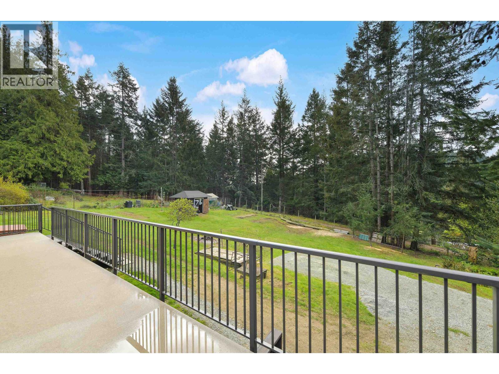 412 WOOD DALE DRIVE, Mayne Island