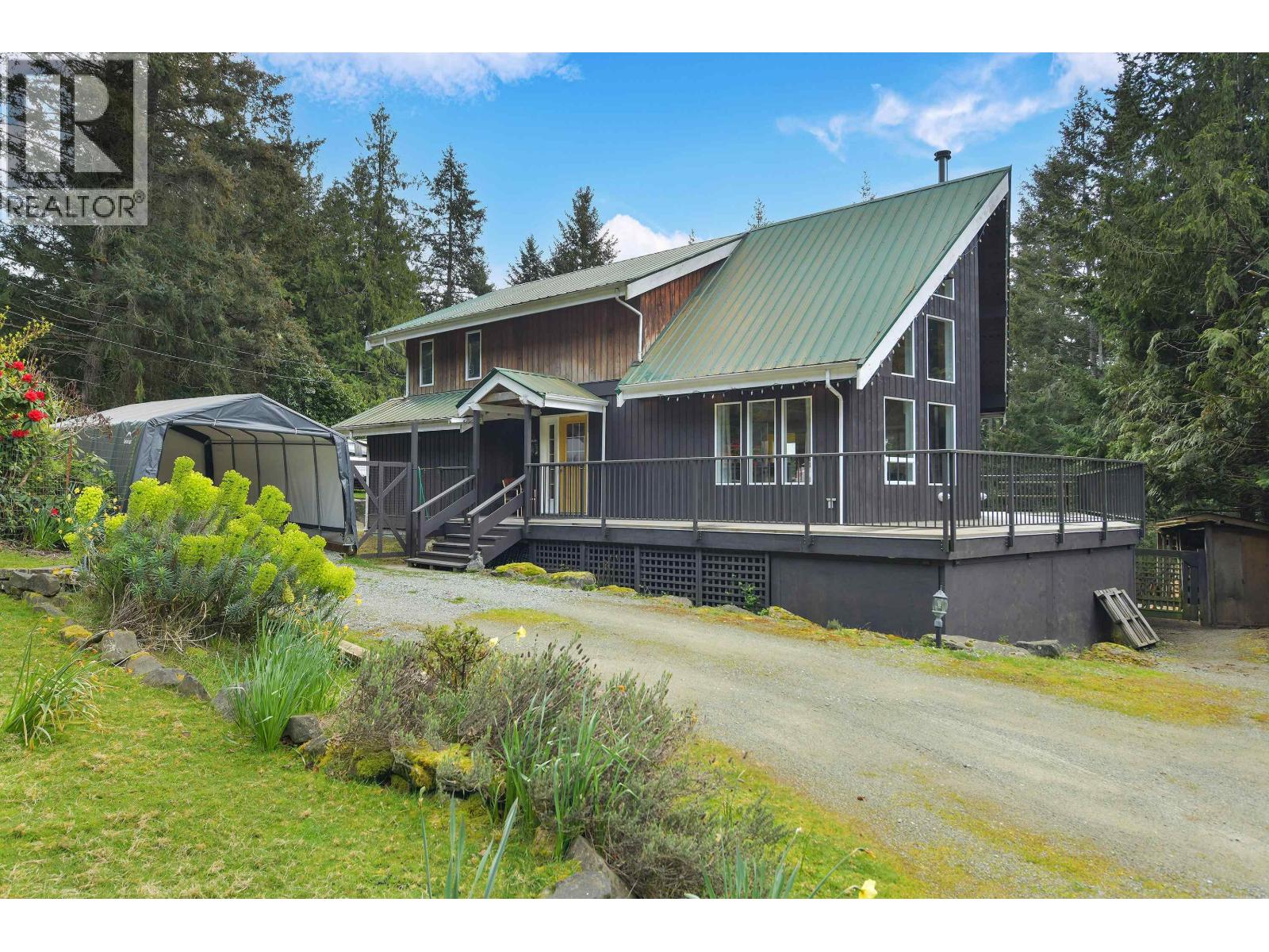 412 WOOD DALE DRIVE, Mayne Island