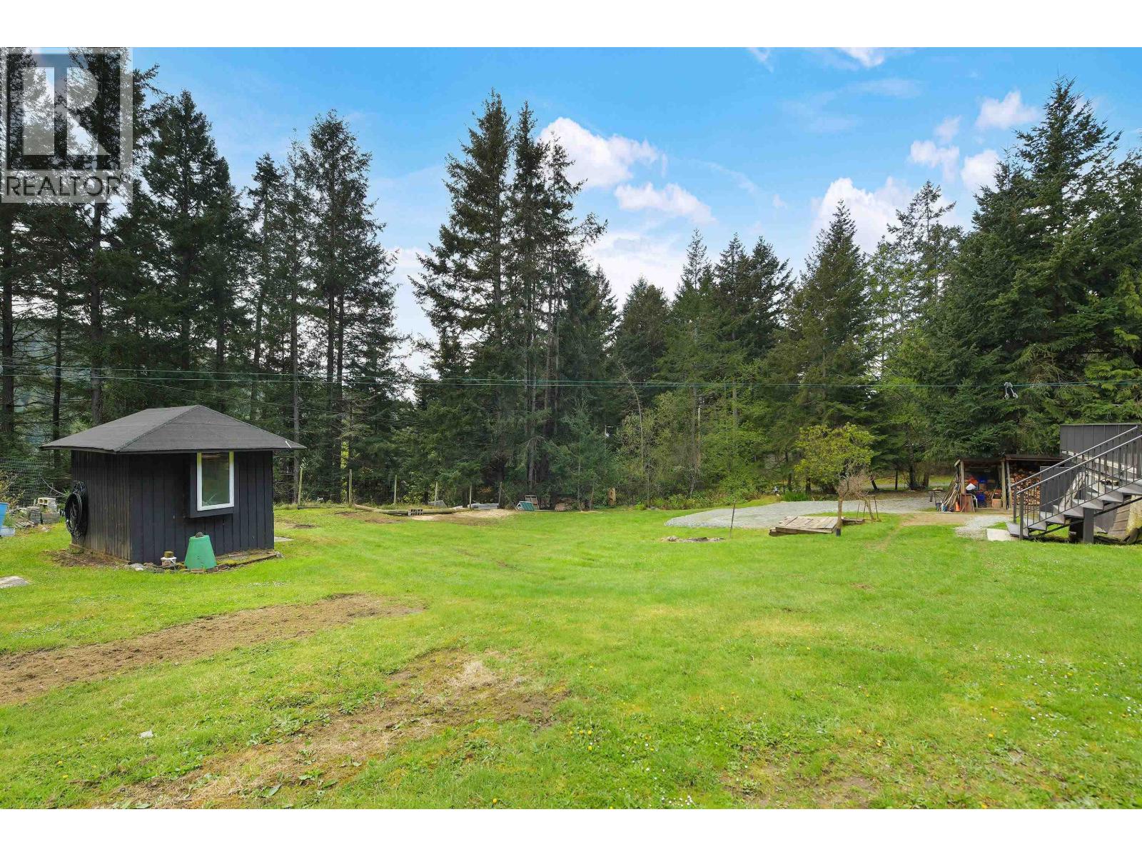 412 WOOD DALE DRIVE, Mayne Island