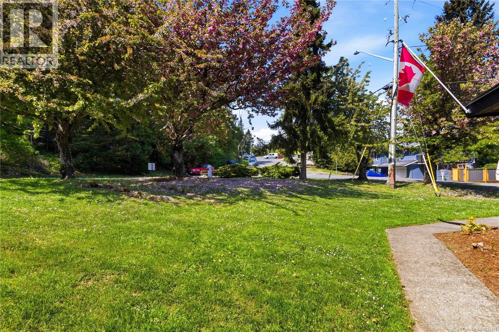3395 St. Troy Pl - 32