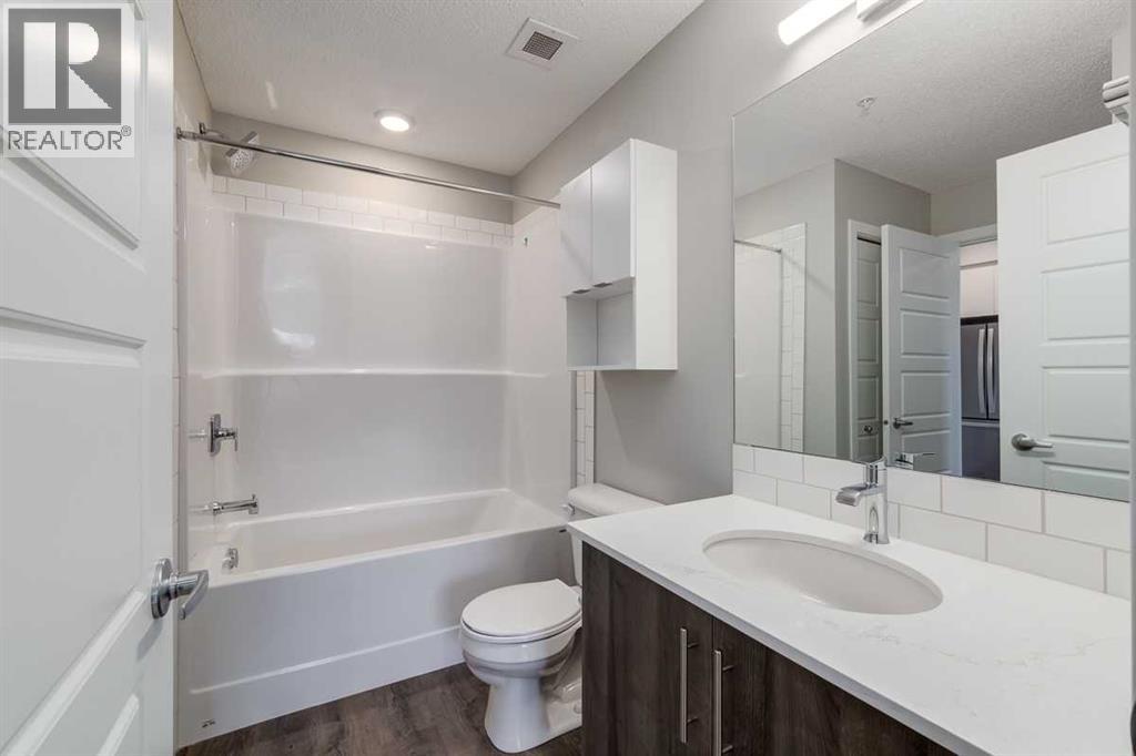 #212 1605 17 Street SE - 17