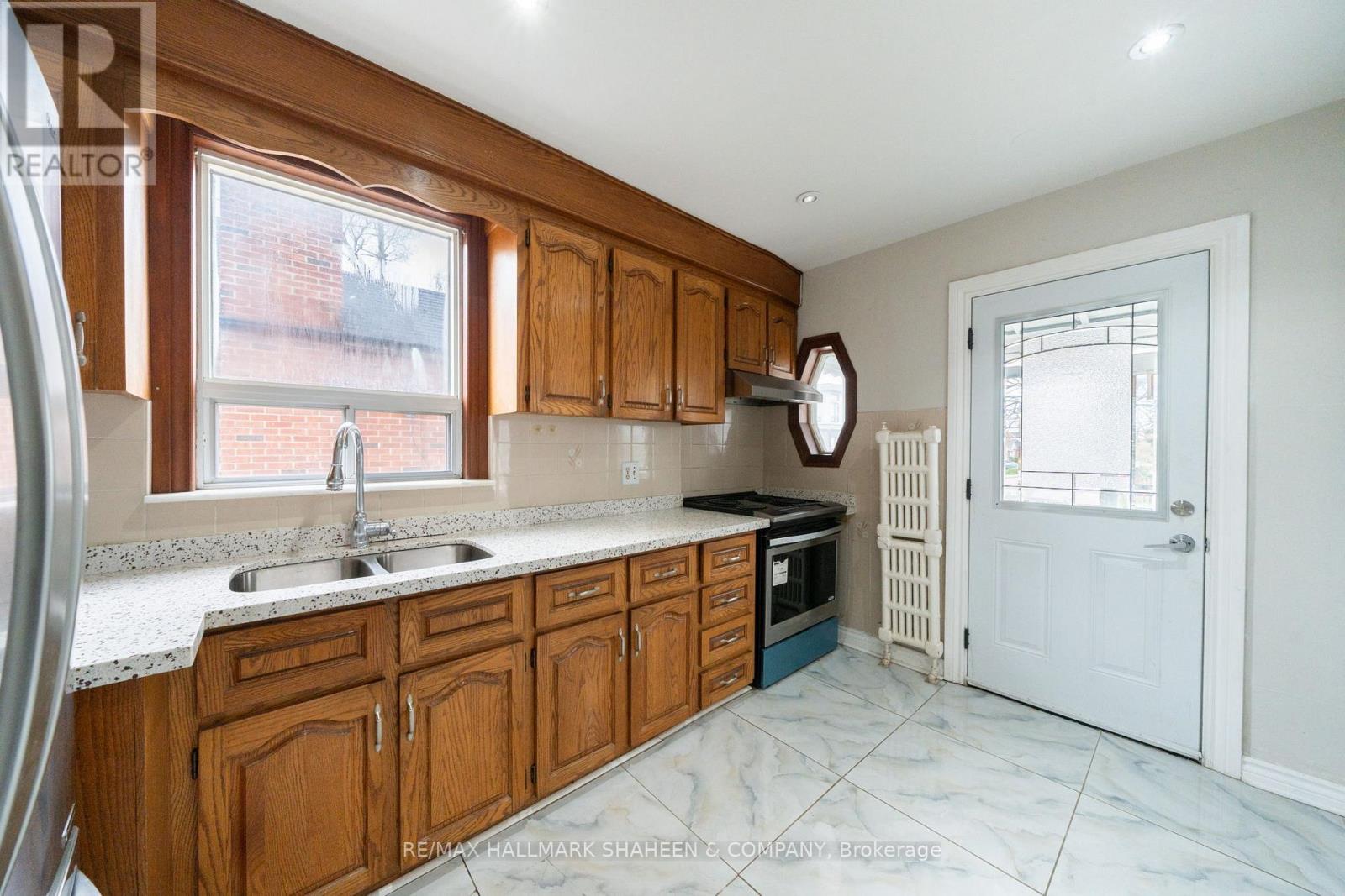 378 O'CONNOR DRIVE - 15