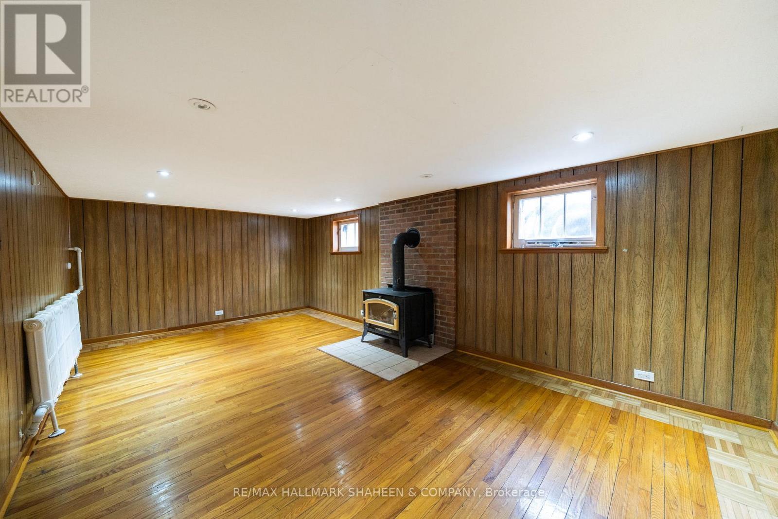 378 O'CONNOR DRIVE - 24