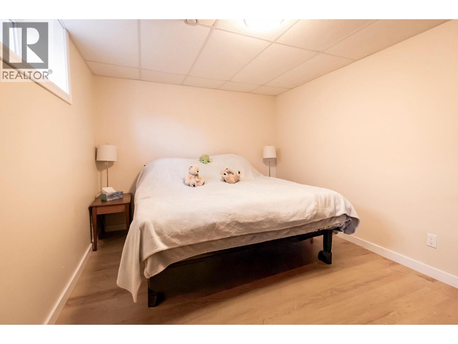8908 112 AVENUE - 29