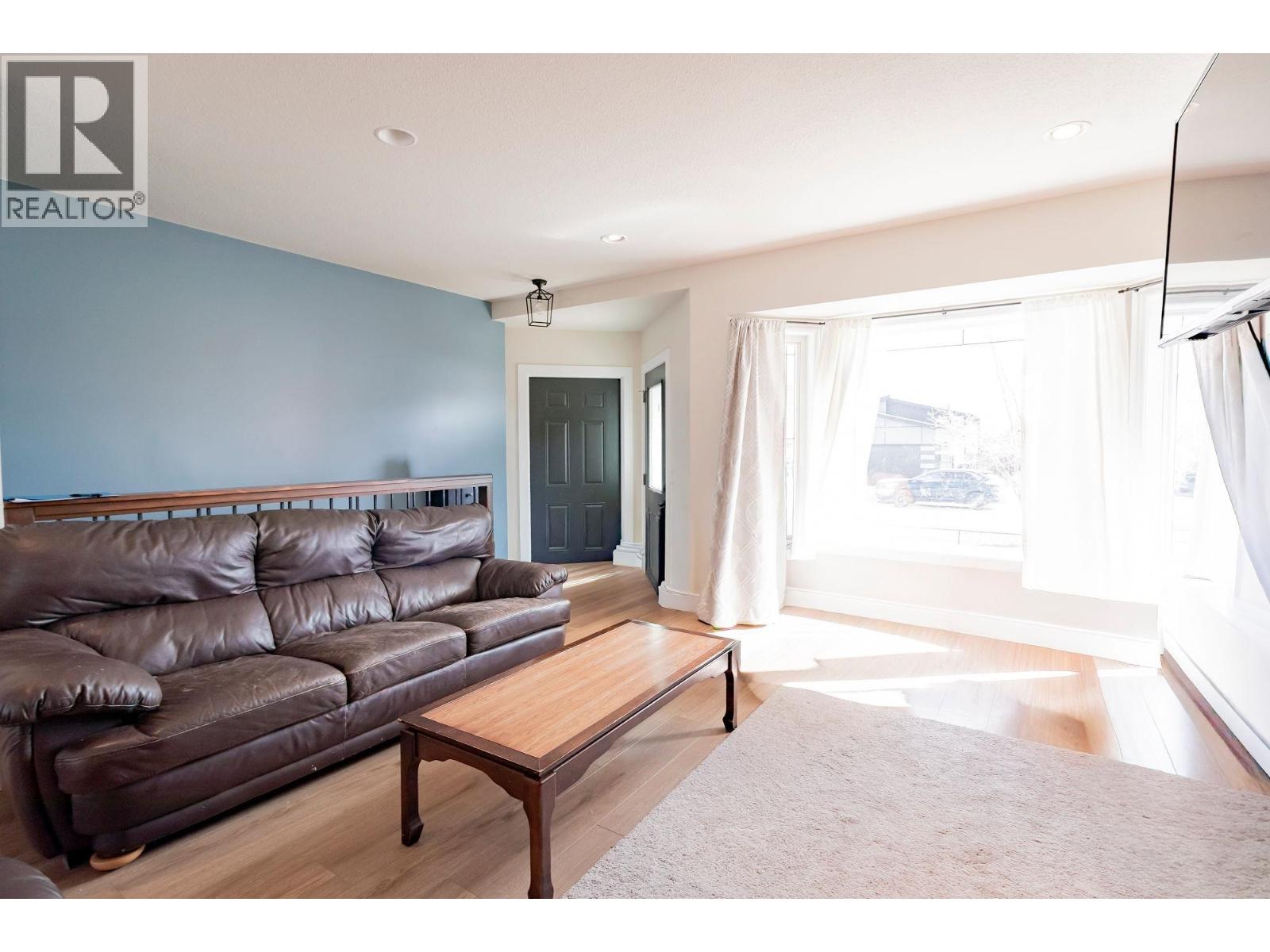 8908 112 AVENUE - 8