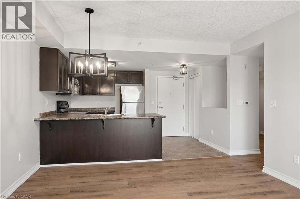 43 GOODWIN Drive Unit# 302C, Guelph, Ontario, N1L0E8 — Photo 5