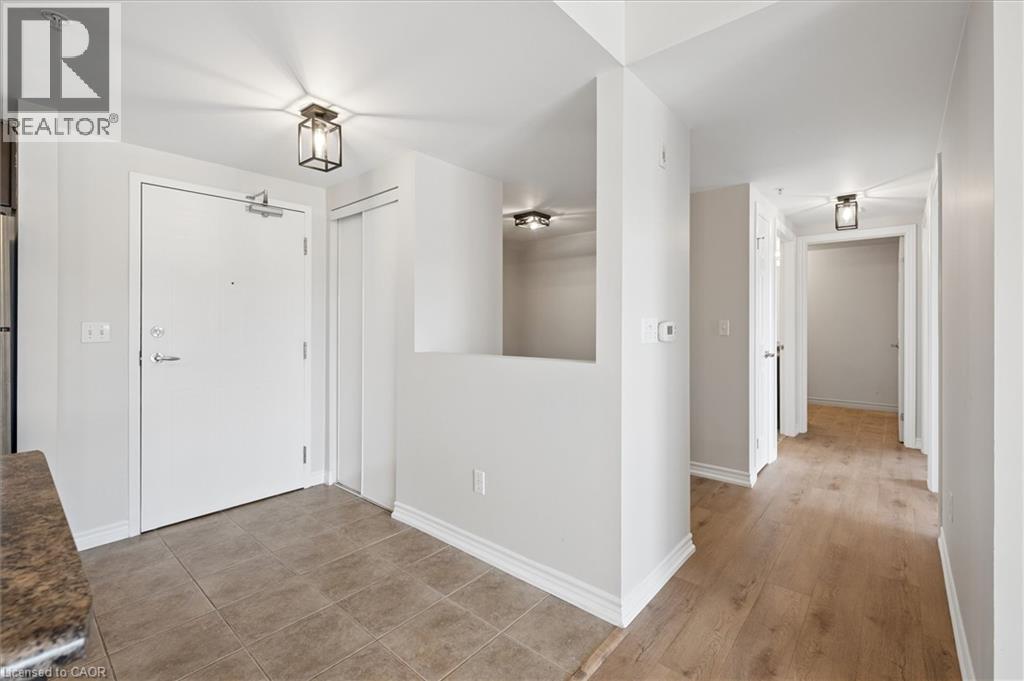 43 GOODWIN Drive Unit# 302C, Guelph, Ontario, N1L0E8 — Photo 9