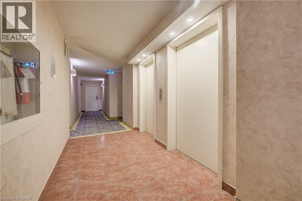 150 QUEEN Street S Unit# 405, Kitchener, Ontario, N2G4T7 — Photo 27