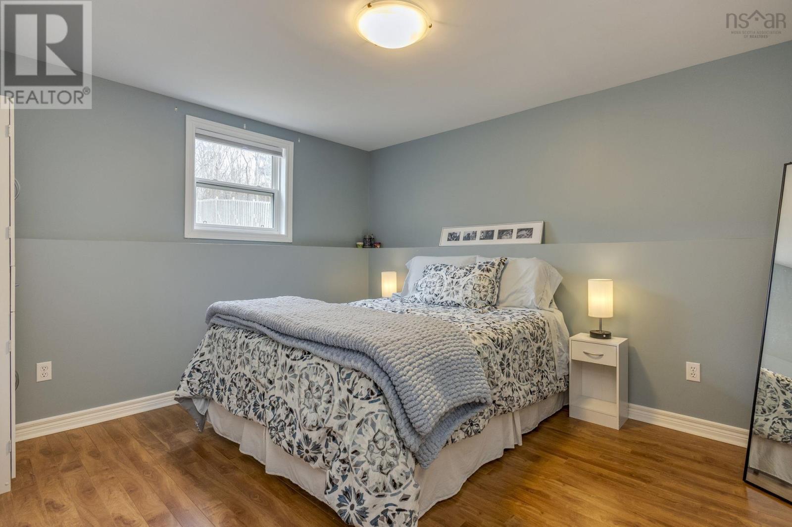 Property 29 of 37 of 21 Clairmont Road