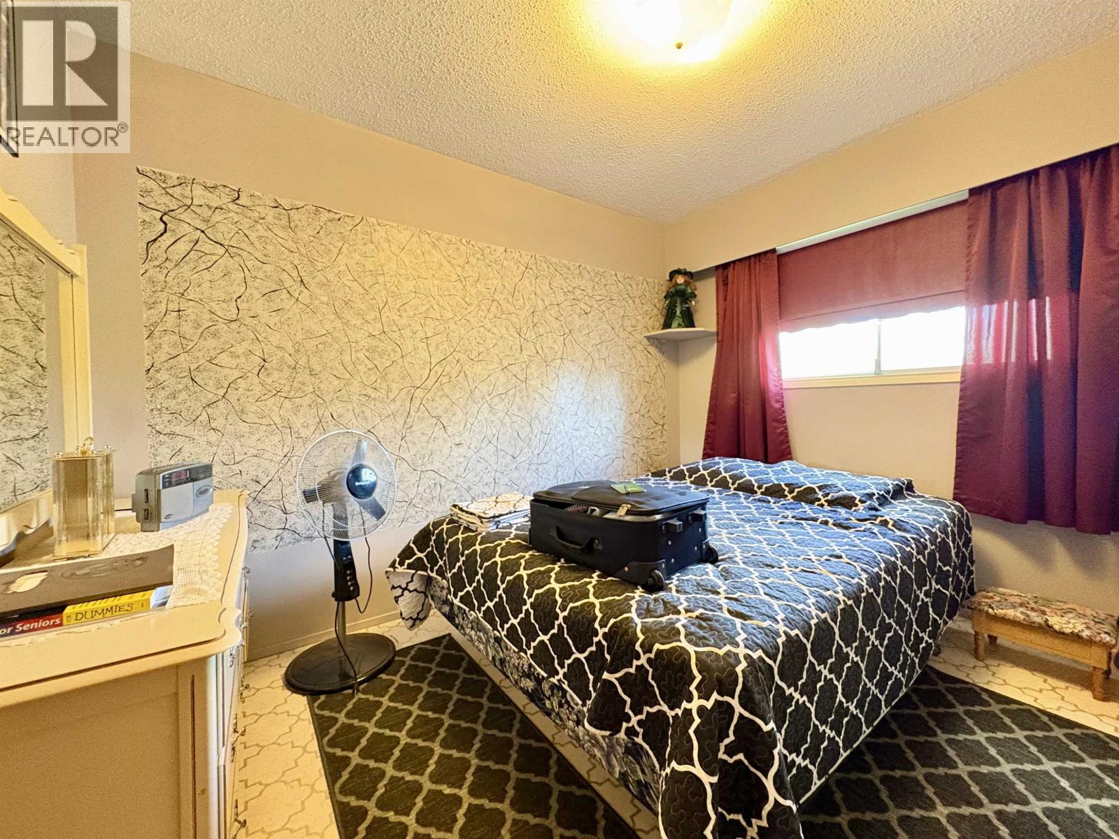 Photo 11 of 22 — 242 EXPLORER CRESCENT · Prince George, BC